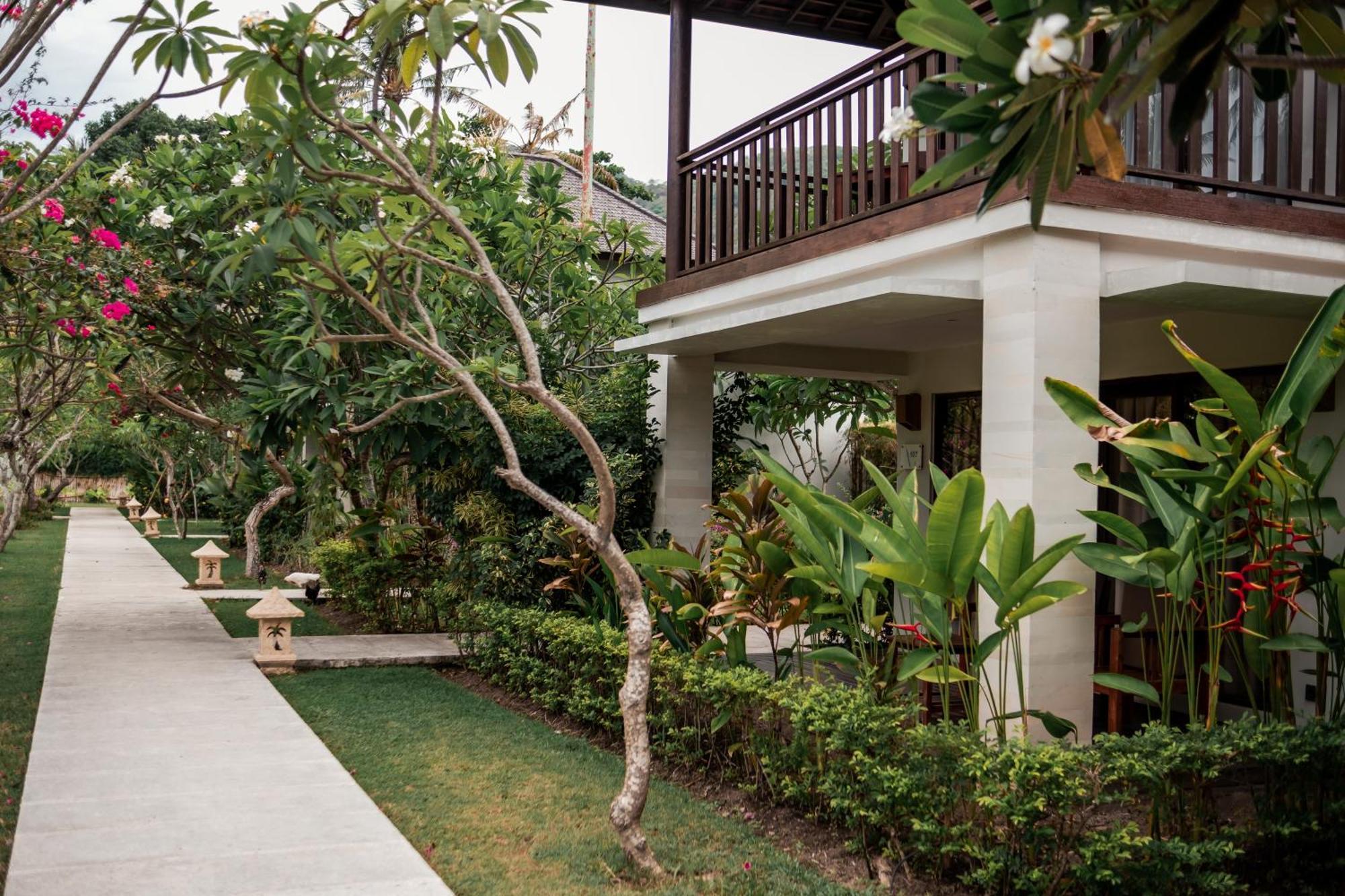 Living Asia Resort And Spa Senggigi Extérieur photo