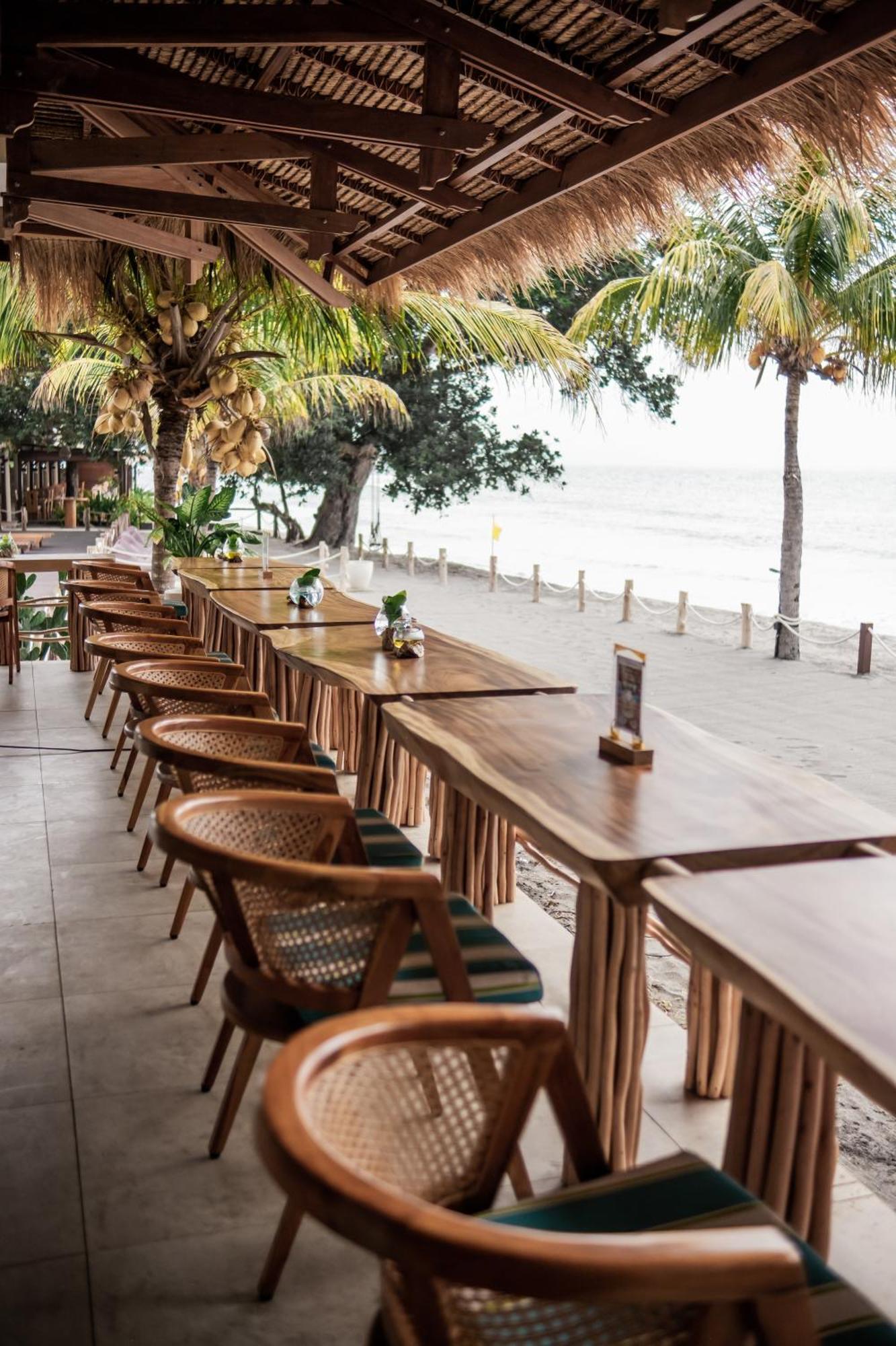 Living Asia Resort And Spa Senggigi Extérieur photo